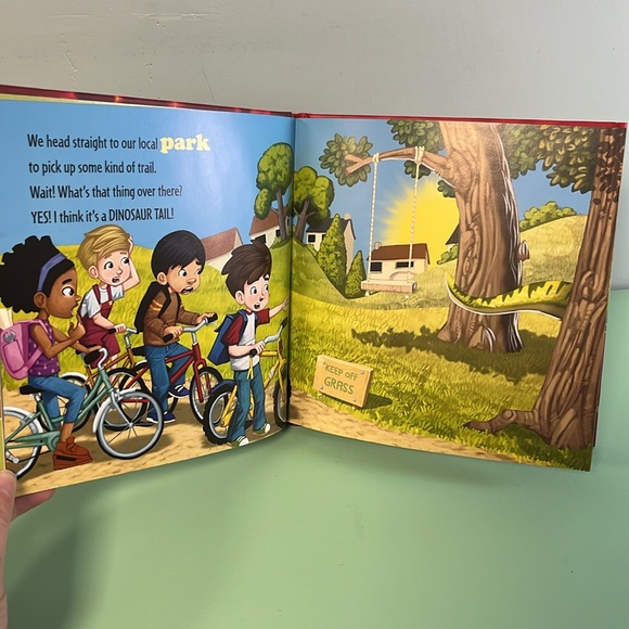 How to Catch A Dinosaur Kids Book, Adam Wallace, Reading Age 4+, Dinosaur Book - Picture 3 of 4